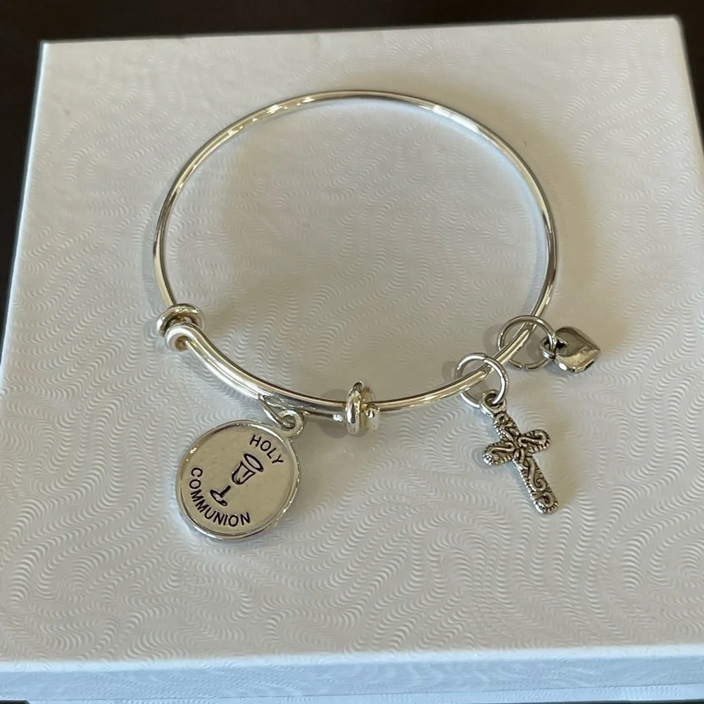 First Communion Bracelet with charms handmade NWOT